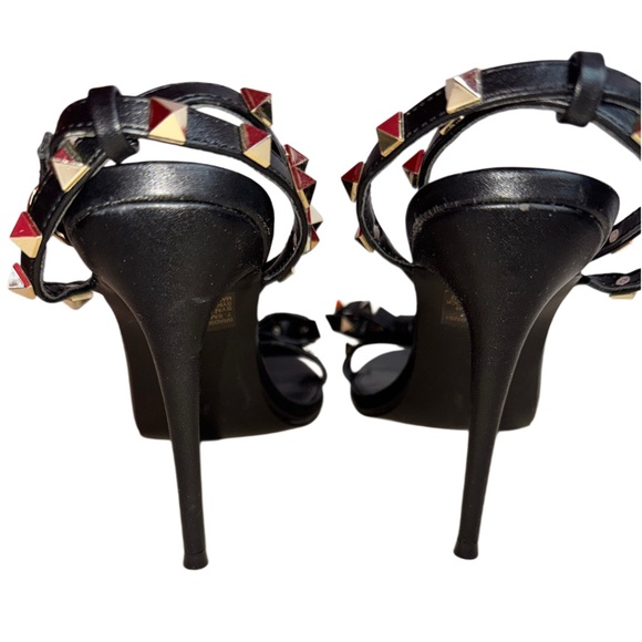 Steve Madden Bradshaw Rock Stud Stiletto Heels - Picture 3 of 5